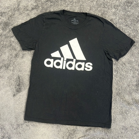 Adidas black tee - Picture 1 of 4